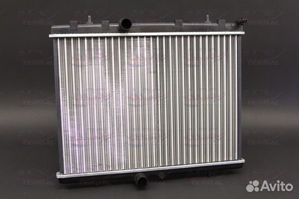 Радиатор охлаждения Пежо Партнер 1.6-2.0