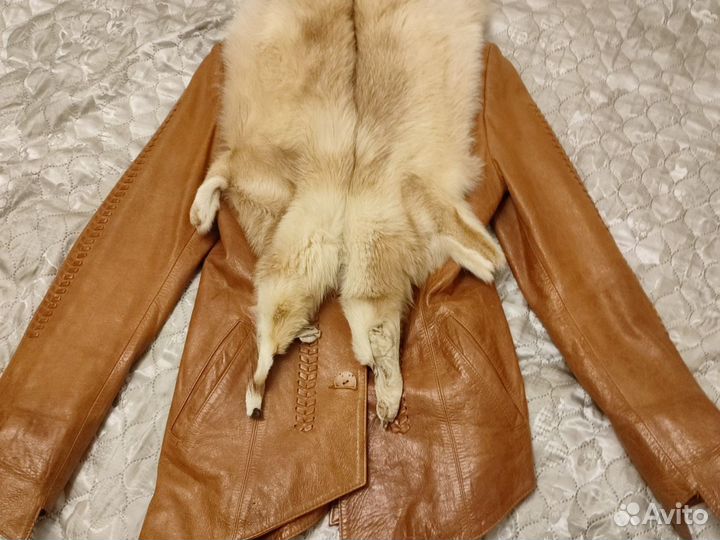 Курточка натуральная кожа с меховым воротником