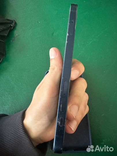 iPhone 12, 64 ГБ