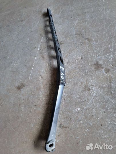 Поводок дворников левый BMW E60