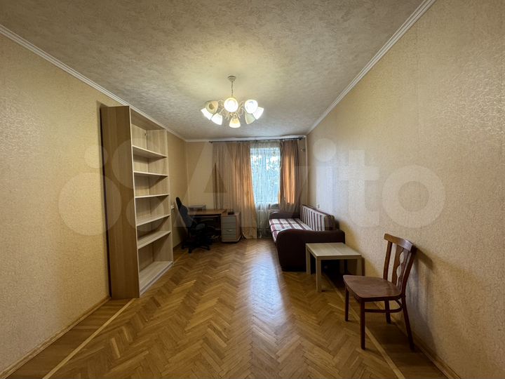 2-к. квартира, 61 м², 3/9 эт.