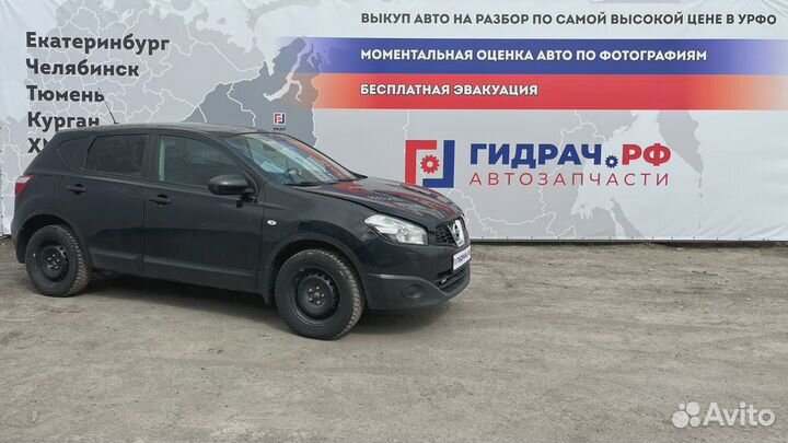 Рычаг задний продольный левый Nissan Qashqai (J10)