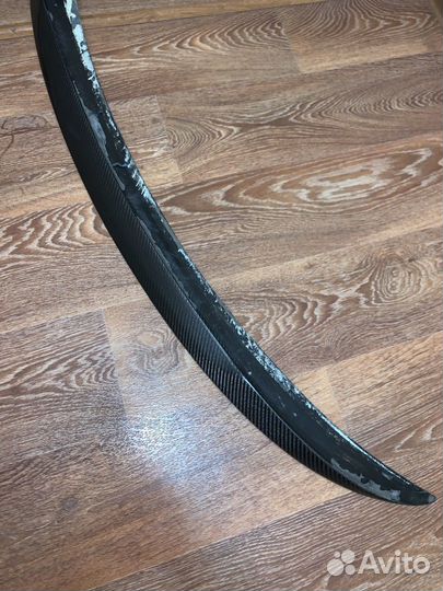 Карбонавая накладка на крышку багажника BMW 3. E90