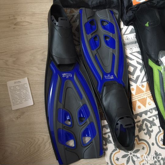 Ласты новые salvas caiman италия