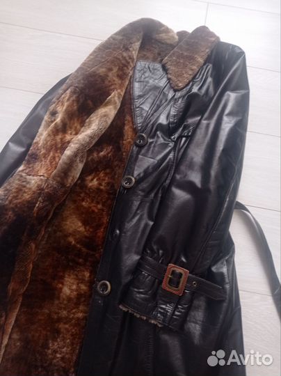 Кожаный зимний плащ