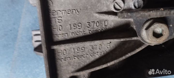 Кронштейн двигателя задний фольксваген т5