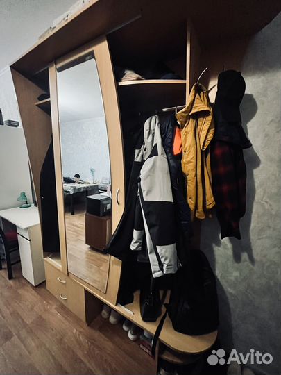 Шкаф в прихожую бу