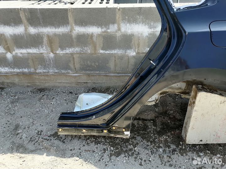 Hyundai Equus 2 Крыло заднее левое