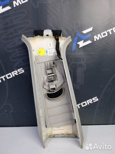 Обшивка салона правая Audi Allroad C5 BES 2003