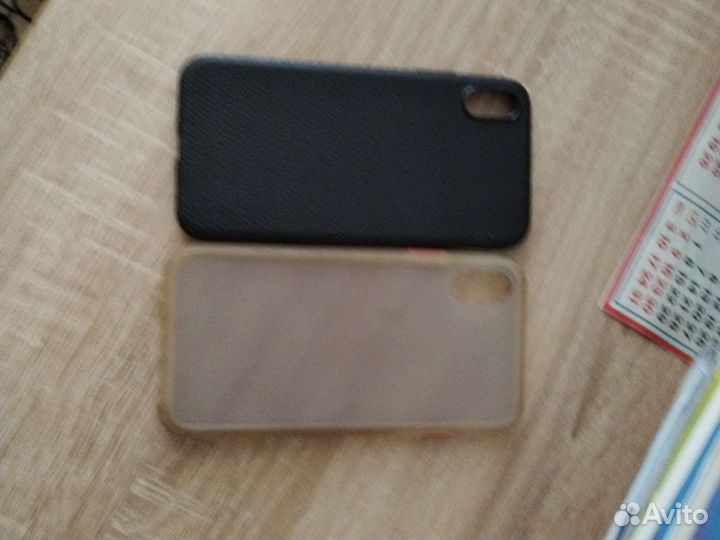 Продам чехол на 10 iPhone хорошое состояние