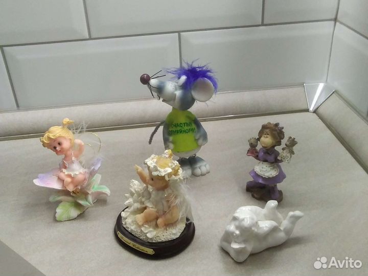 Разные статуэтки