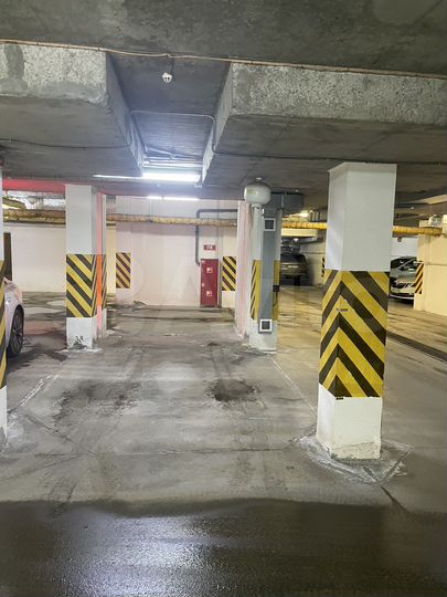 Машиноместо, 14 м²