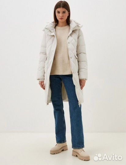 Светлый тёплый пуховик