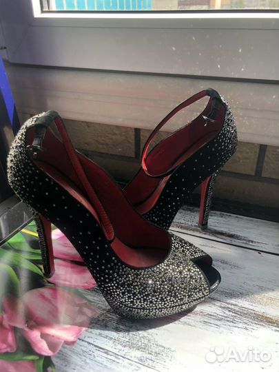 Космические туфельки