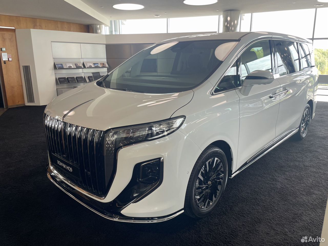 Hongqi HQ9 2.0 AT, 2025