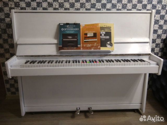 Уроки игры на фортепиано