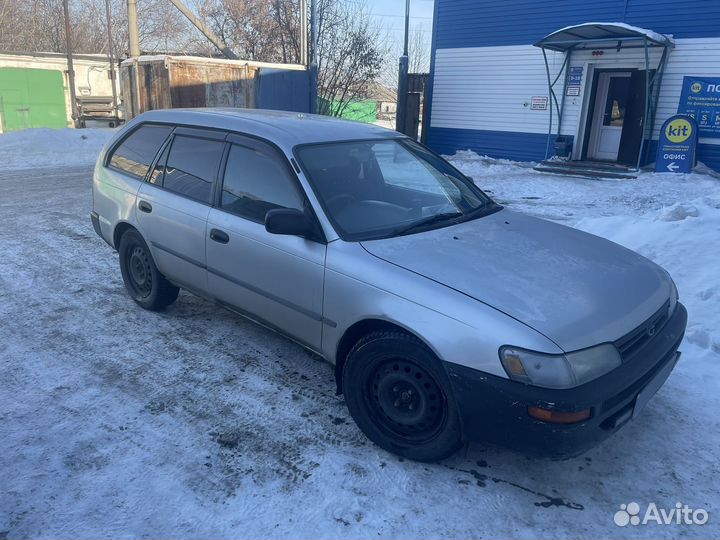 Toyota Corolla 1.6 AT, 2001, 210 000 км