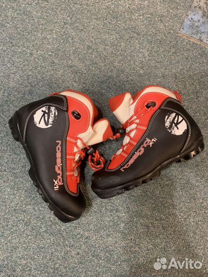 Лыжные ботинки Rossignol 35 р