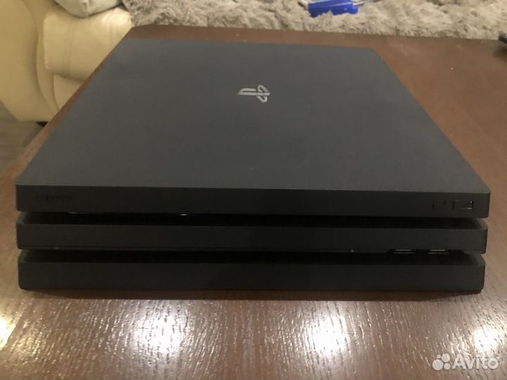 Sony PS4 pro 1tb