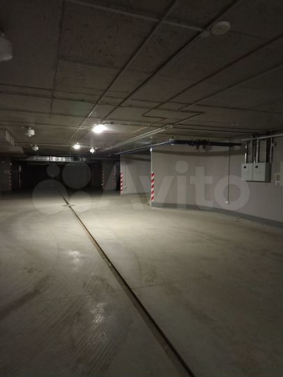 Машиноместо, 14 м²