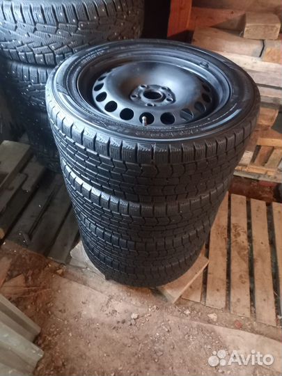 Dunlop Graspic DS3 205/55 R16 на дисках VAG/Sk