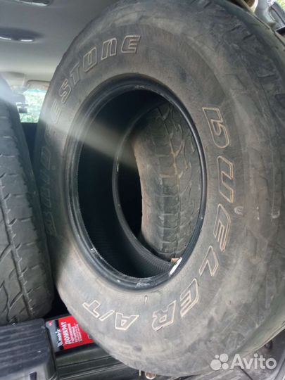 Bridgestone Dueler A/T 697 275/70 R16