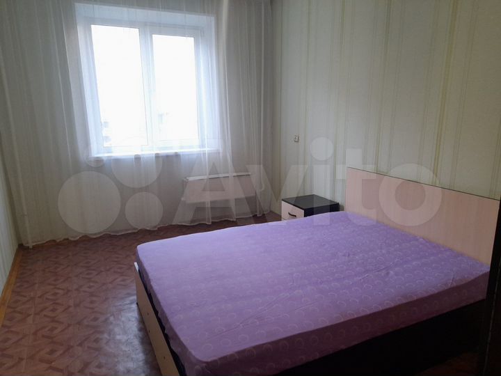 2-к. квартира, 52 м², 4/10 эт.