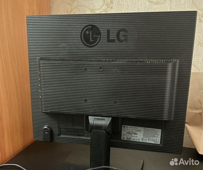 Монитор для компьютера LG