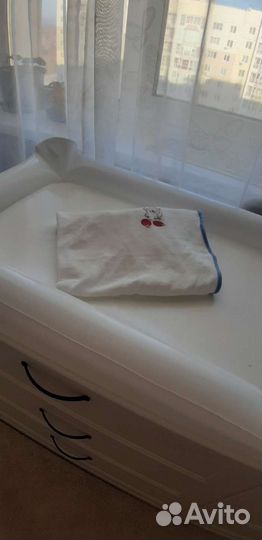 Матрас надувной+чехол на пеленальный столик IKEA