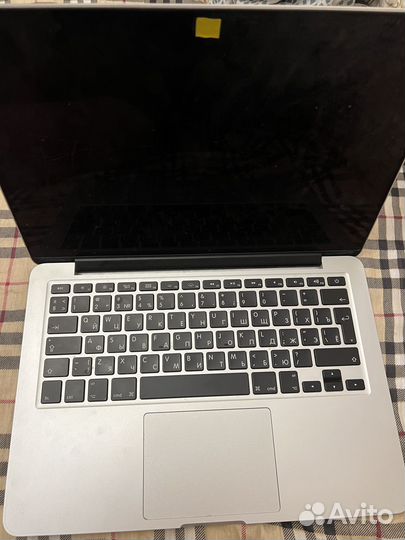 Apple MacBook Pro 13,3 Retina