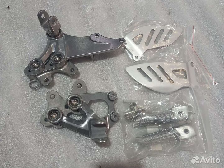 Подножки передние Suzuki gsxr 600/750 06-10, к6-l0