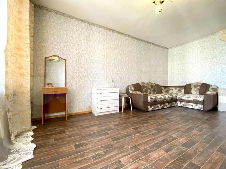 2-к. квартира, 48 м², 8/10 эт.
