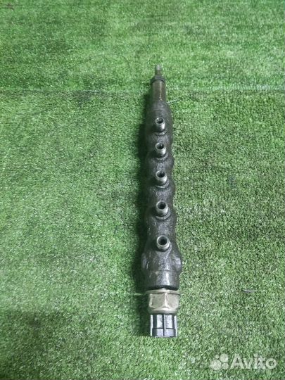 Топливная рампа Ford Transit 2.4 2006-2014