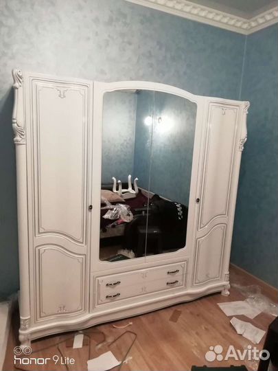 Сборщик мебели