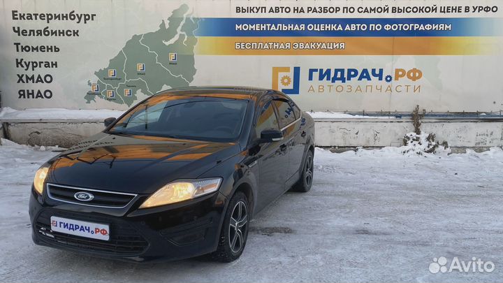 Обшивка двери задней правой Ford Mondeo (BD) 15631