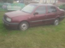 Volkswagen Vento 1.6 MT, 1996, 130 000 км, с пробегом, цена 138 000 руб.