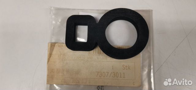 Уплотнение крышки багажника мерседес W 140