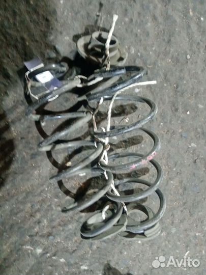 Пружина на Honda Fit Shuttle GG7 L15A