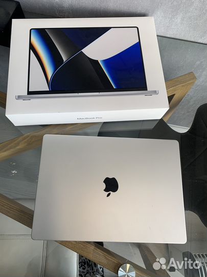 Apple MacBook Pro 16