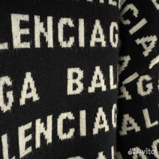 Свитер Balenciaga