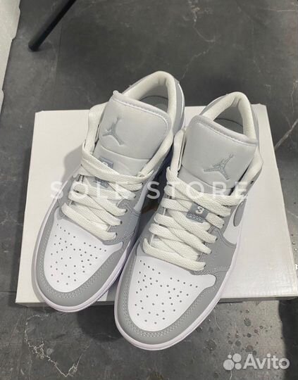 Кроссовки Air Jordan 1 low Wolf Grey