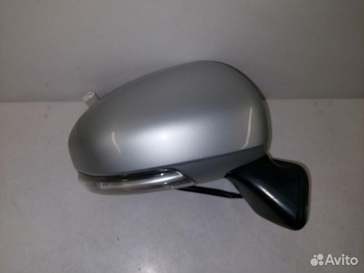 Зеркало наружное правое Toyota Prius 3 ZVW30