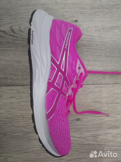 Кроссовки женские Asics 38р