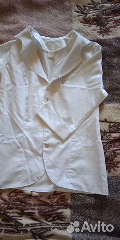 Белый халат медицинский