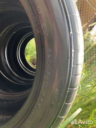 Bridgestone Potenza S001 225/50 R17