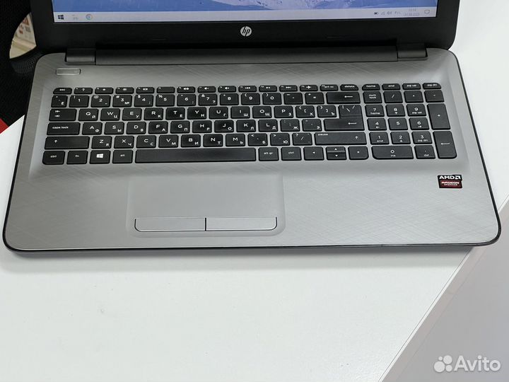 Крутой HP 15 на AMD A8 4 ядра 6Гб 240 SSD R5 2Gb
