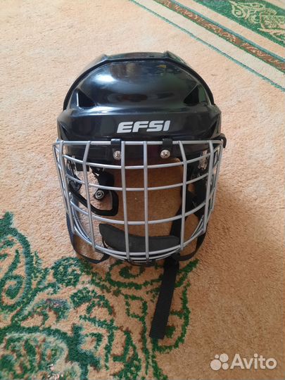 Шлем хоккейный