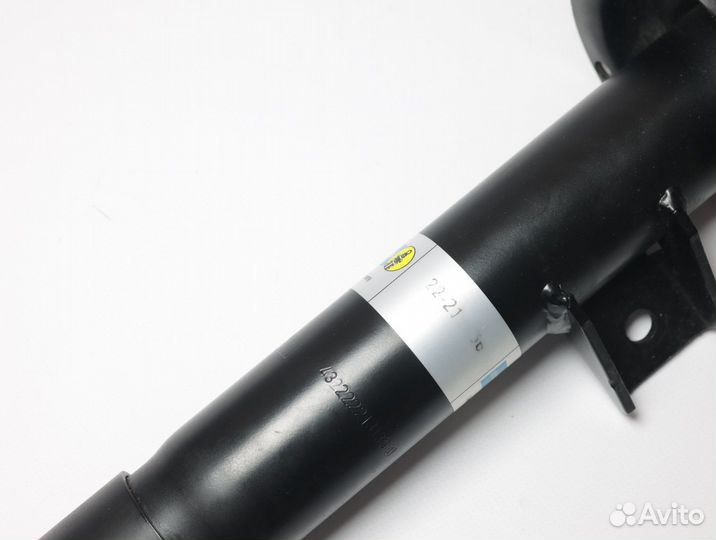 Передний левый амортизатор BMW X3 F25, X4 F26