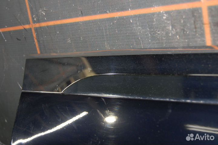 Накладка двери задней правой - Volkswagen Touareg