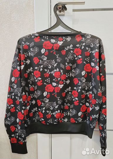 Свитшот с розами